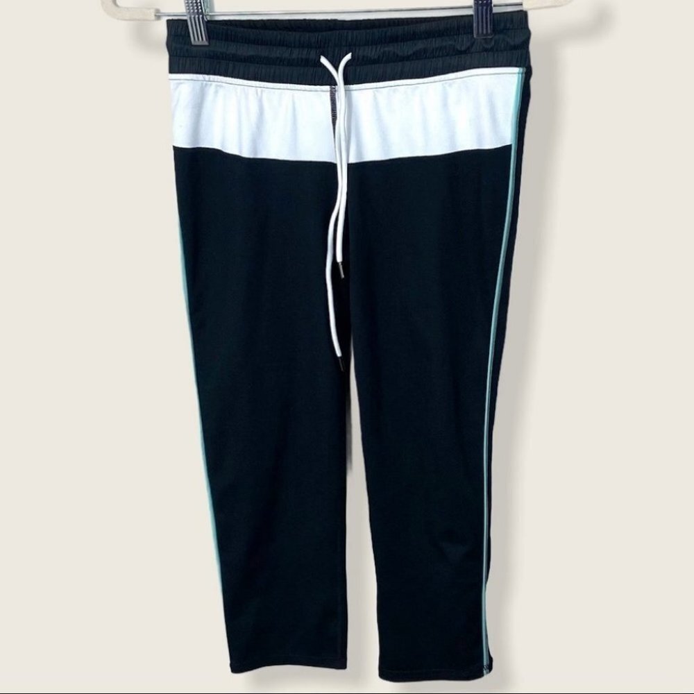 Fabletics Beckham Capri Powerhold Leggings Black Womens Size Small Drawstring - Picture 2 of 10